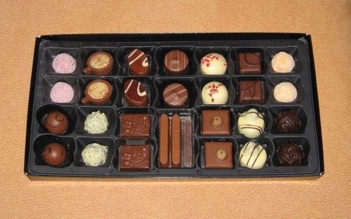 Hình minh họa từ hedonism - chủ nghĩa khoái lạc kiếm tìm niềm vui