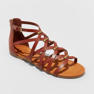 Hình minh họa từ Sandal - Dép xăng đan