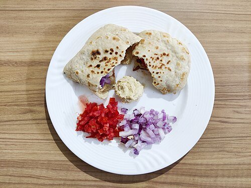 Hình minh họa từ hummus - sốt đậu gà nghiền Trung Đông