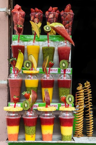 Hình minh họa từ smoothie - sinh tố hoa quả xay