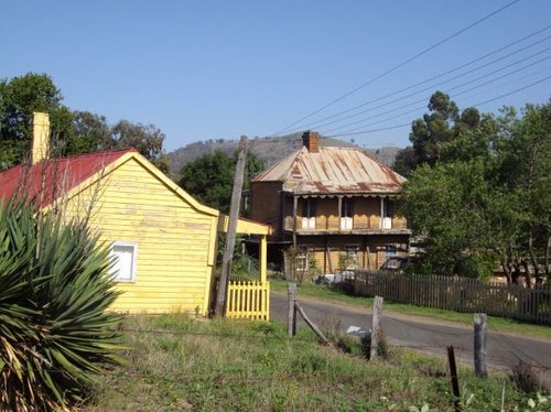 Hình minh họa từ Cottage - Nhà tranh nông thôn, nhà nhỏ đồng quê