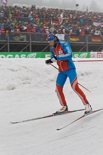 Hình minh họa từ biathlon - hai môn phối hợp trượt tuyết bắn súng