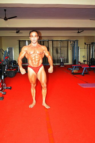 Hình minh họa từ bodybuilding - môn thể hình xây dựng cơ bắp