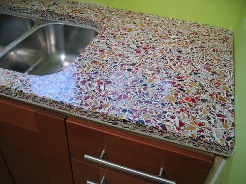 Hình minh họa từ countertop - mặt bàn bếp đá phẳng lát gạch