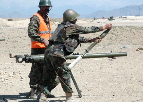Hình minh họa từ mortar - cối giã gia vị bằng đá