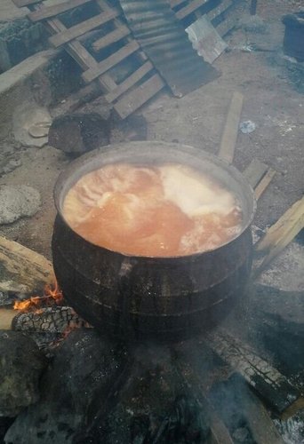 Hình minh họa từ stockpot - nồi hầm nước dùng cỡ lớn