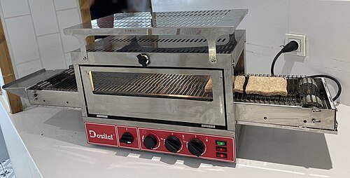 Hình minh họa từ Toaster - Máy nướng bánh mì lát