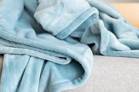 Hình minh họa từ Blanket - Cái chăn