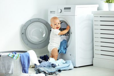 Hình minh họa từ Laundry - Quần áo cần giặt, tiệm giặt là
