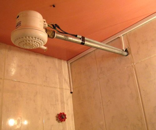 Hình minh họa từ shower head - bát sen vòi hoa sen tắm