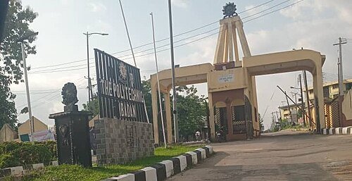 Hình minh họa từ polytechnic - trường cao đẳng kỹ thuật thực hành