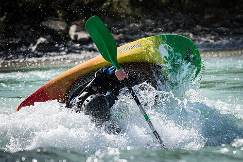 Hình minh họa từ Kayaking - Môn chèo thuyền kayak