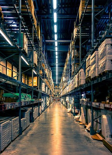 Hình minh họa từ aisle - lối đi giữa các dãy kệ hàng