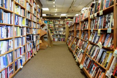 Hình minh họa từ Bookstore - Hiệu sách