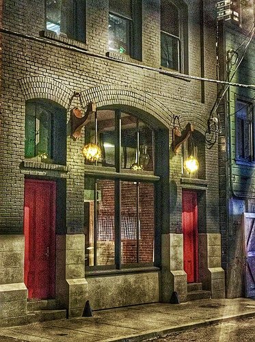 Hình minh họa từ storefront - mặt tiền cửa hàng trưng bày