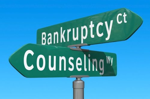 Hình minh họa từ Bankruptcy - Sự phá sản, tình trạng khánh kiệt vỡ nợ