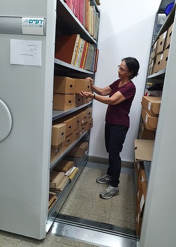 Hình minh họa từ archivist - chuyên viên lưu trữ tư liệu lịch sử