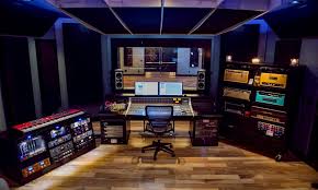 Hình minh họa từ Studio - Xưởng (vẽ, làm phim, chụp ảnh,…)