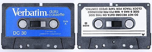 Hình minh họa từ storage - bộ nhớ lưu trữ dữ liệu lâu dài
