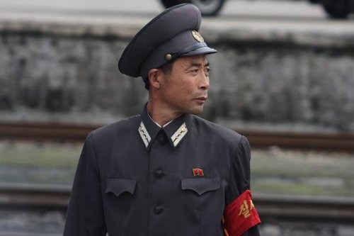 Hình minh họa từ dispatch - bản tin hỏa tốc gửi từ chiến trường
