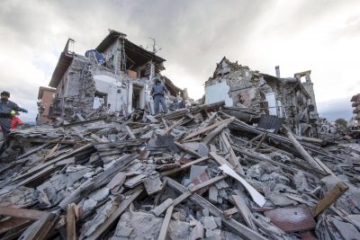 Hình minh họa từ Earthquake - Động đất