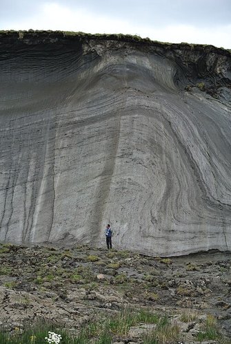 Hình minh họa từ Permafrost - Tầng đất đóng băng vĩnh cửu vùng cực