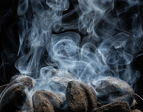 Hình minh họa từ Charcoal - Màu xám than củi, màu xám đen đậm